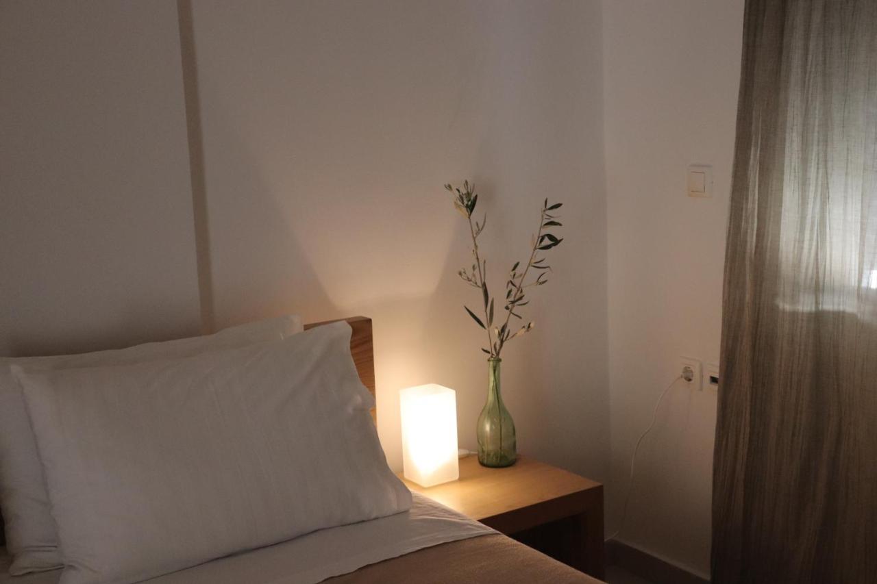 Zea Apartments Himare Bagian luar foto