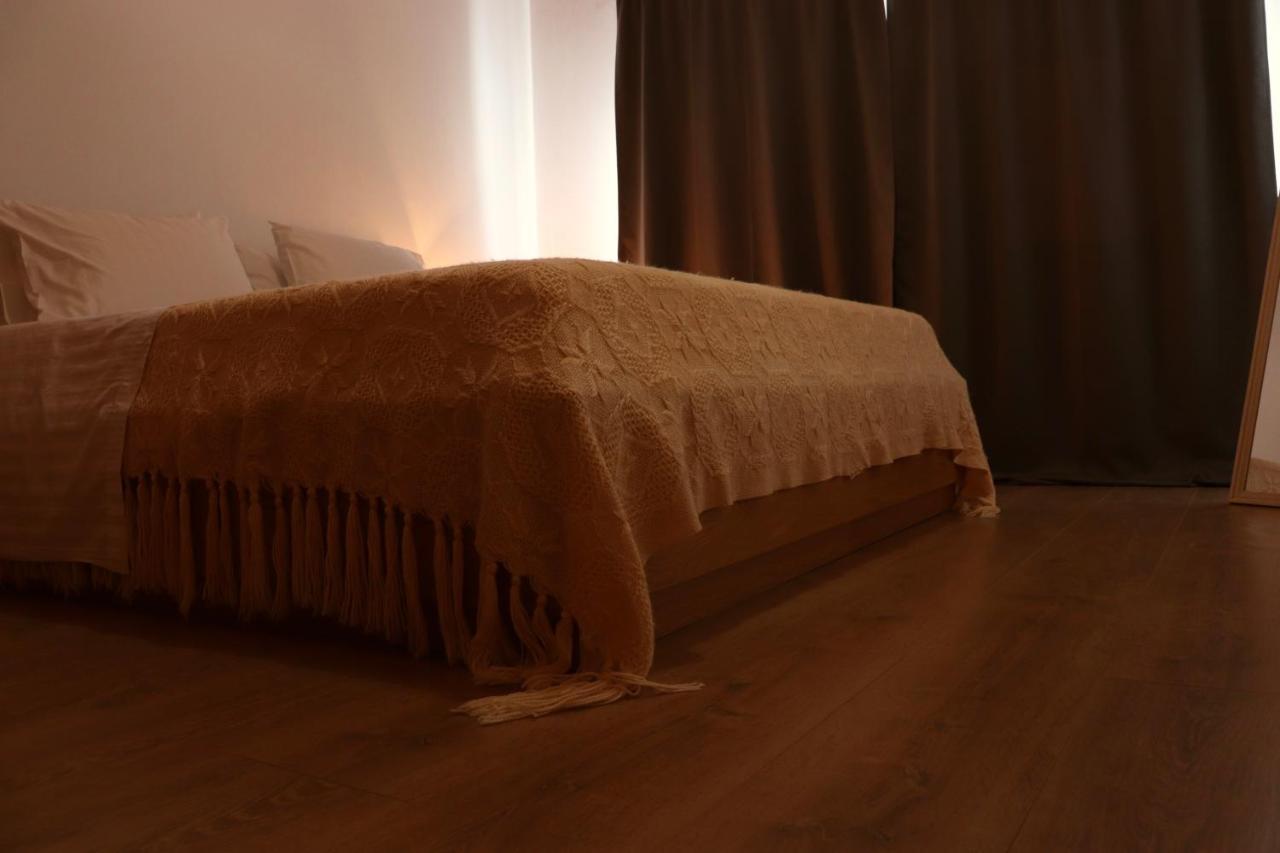 Zea Apartments Himare Bagian luar foto