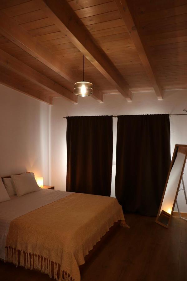 Zea Apartments Himare Bagian luar foto